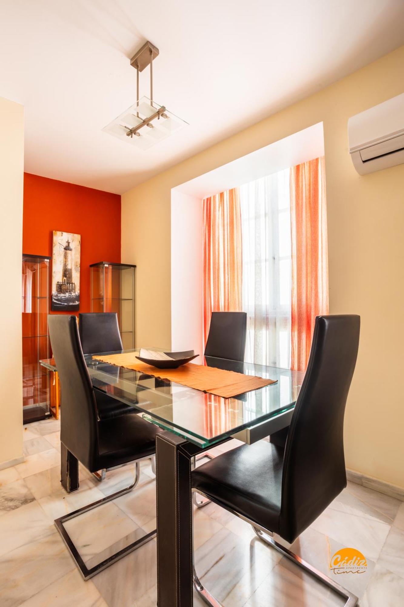 Red Home By Cadiz Time Экстерьер фото